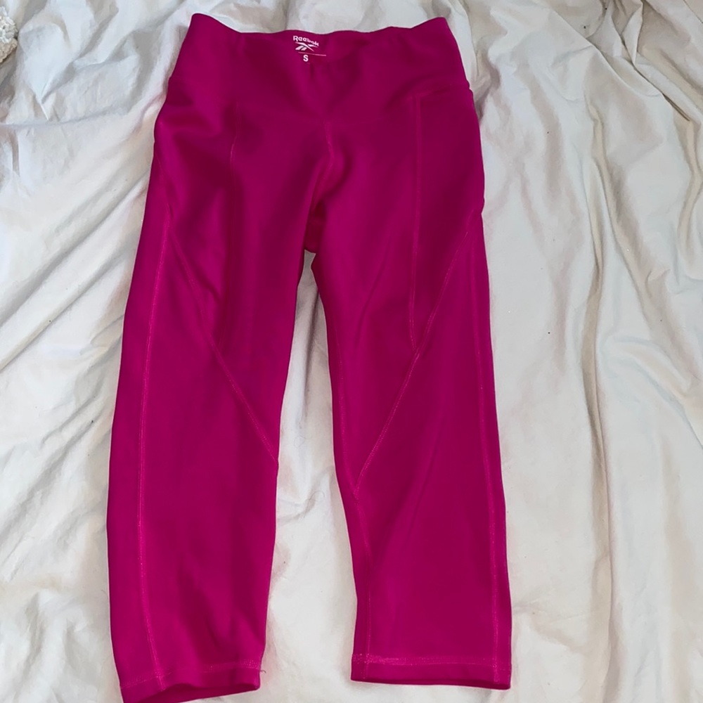 Reebox pink capris leggings